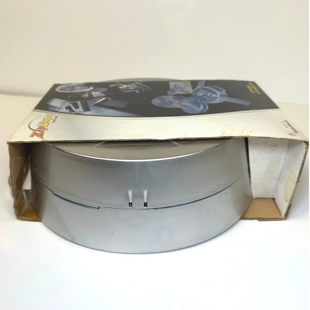 New RadioShack ZipZaps Micro RC X2‎ Garage Carrying Case Marvel X-Men 2003